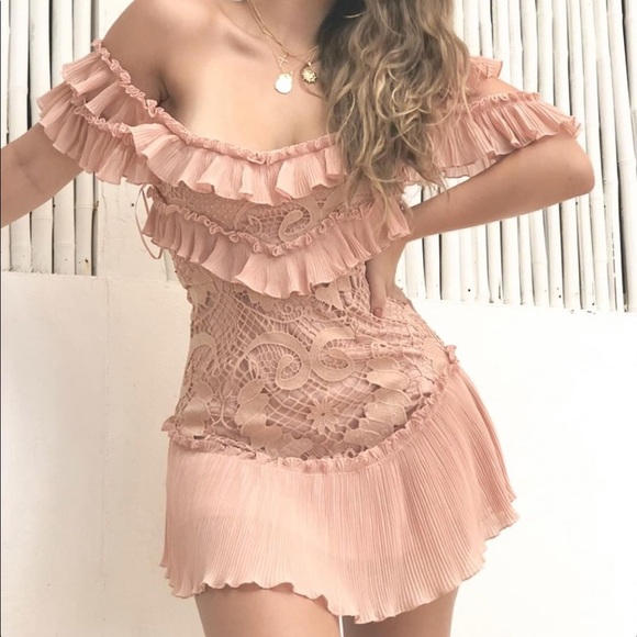 Romantic Ruffled Dress - Picture 8 of 8